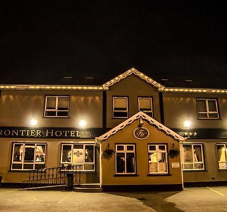The Frontier Hotel Bridgend Exteriér fotografie